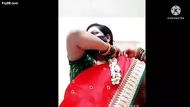 Desi mature Marathi aunty’s nude webcam show