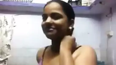 Manika Bhabhi Changing MMS - Movies. video2porn2