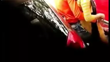 Girl caught making out with lover outdoor by car in Desi mms video