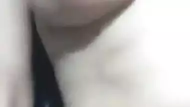 Beautiful girl shoots her desi nude MMS for her lover