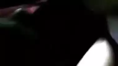 Desi mobile sex show of a village girl exposing her nudity