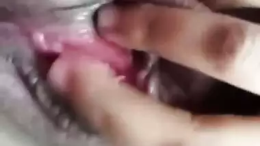 Desi nude girl plays with her boobs and pussy