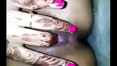 Desi newly married bhabhi masturbation Selfie