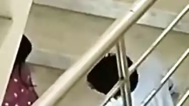 Hot indian lovers caught In action In entryway, Desi sex mms online