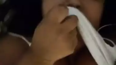 Sexy BBW Girl Shows her Boobs and Pussy