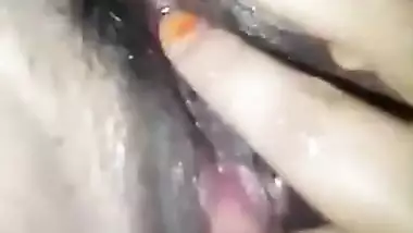 New marrid village wife show her sexy pussy