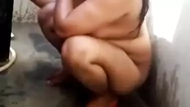 Naked Indian wife is too shy to demonstrate XXX parts on the camera