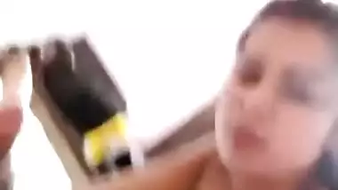 Desi slut has XXX quickie with friend riding and sucking his cock