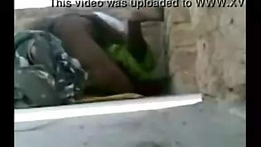 Amateur girl gets fucked on the roof by her lover