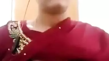 Cute Bangla Girl Shows Boobs On Vc