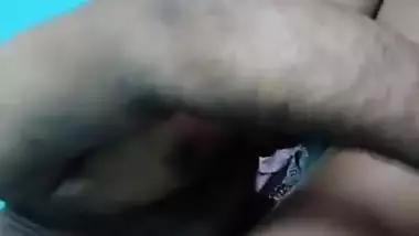 Beautiful Desi girl making her own sex video