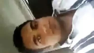 Amateur indian couple in car gets naughty