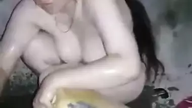 Paki Pathani Girl Bathing