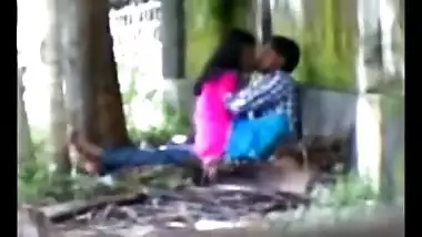 Desi lover open love recorded byecurity guard